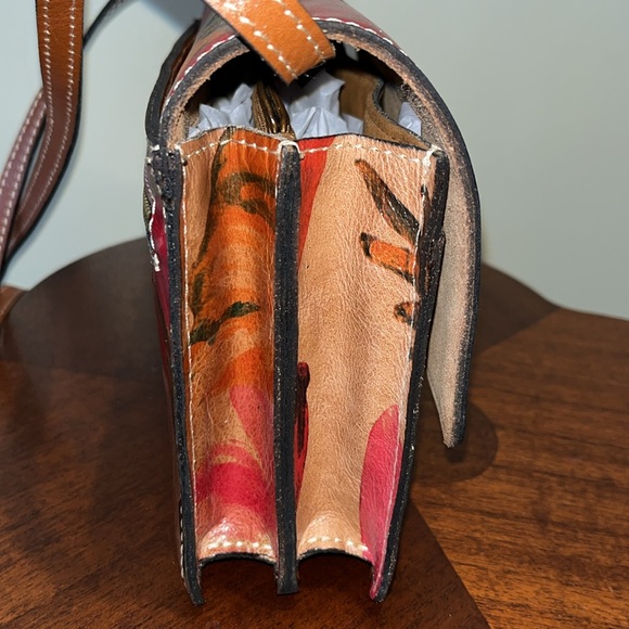 Patricia Nash Crossbody Shoulder bag NWT Floral multicolored hand painted print - Picture 6 of 13